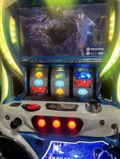 パチスロ実機　モンスターハンターアイスボーン　コイン不要機付　送料無料のサムネイル