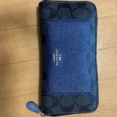 コーチ　長財布のサムネイル