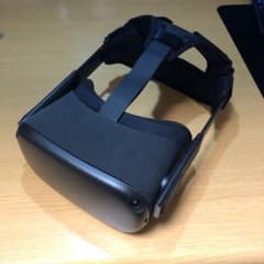 oculus quest 64GBのサムネイル