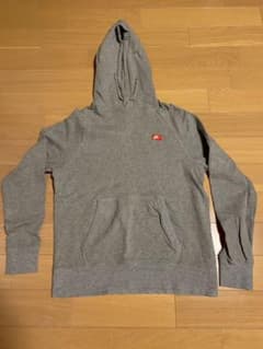 【激レア】NIKE ナイキ パーカー XL グレーのサムネイル