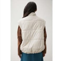 AZUL by moussy PADDED VOLUME VEST アイボリーのサムネイル
