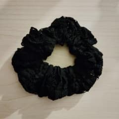 ブラック レース シュシュのサムネイル