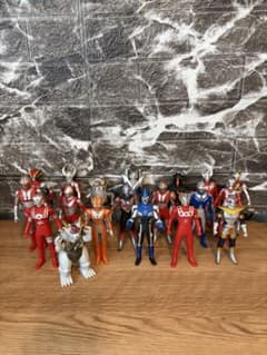 ウルトラマン フィギュア まとめ売りのサムネイル