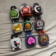 仮面ライダー鎧武 ロックシード 9個セットのサムネイル