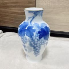 美品＊ 大倉陶園 花瓶 壺 葡萄 花器 フラワーベース ぶどう柄 - メルカリ