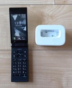 SIMフリー DIGNO ケータイ2 701KC 本体 充電スタンド付 SIMフリー DIGNO ケータイ2 701KC 本体 充電スタンド付 - メルカリ