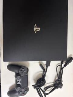 中古 動作確認済み PS4 本体一式 ジェットブラック 500GBのサムネイル
