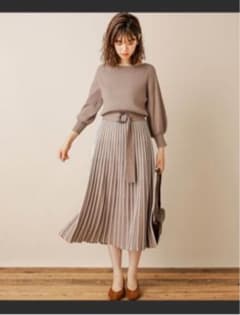 natural couture 配色ニットプリーツワンピースのサムネイル