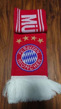 FCバイエルン・ミュンヘン ニットマフラー 応援グッズ - メルカリ