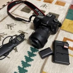 Canon EOS 80D EF-S18-135 IS USM レンズキットのサムネイル