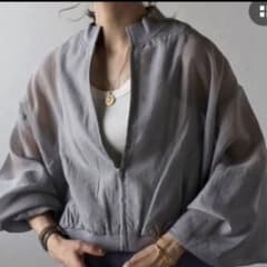 MoMoNa様専用　ボンジュールサガン シアーショートブルゾン F  グレーのサムネイル