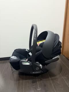 Cybex ベビーシート チャイルドシート ブラックのサムネイル