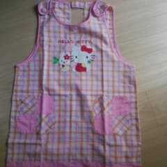 値下げ♪キティちゃんエプロンのサムネイル