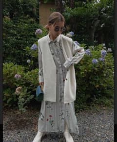 Ameri UND NEVAEH VEST SET DRESS（ワンピース）のサムネイル