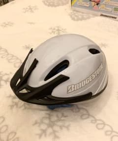 値下げ★子供用自転車ヘルメット　ブリヂストン　未使用品のサムネイル