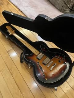 【ニワノ】Squier Starcaster セミアコ ハードケース付 ニワノ様専用】Squier Starcaster セミアコ ハードケース付 - メルカリ