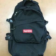 supremeリュックのサムネイル