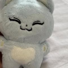 EVNNE パクハンビン フォックスビンのサムネイル