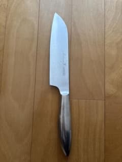 J.A. Henckels Milano 三徳包丁のサムネイル