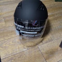 専用新品未使用ヘルメットのサムネイル