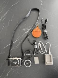 OLYMPUS PEN E-PL9 ミラーレス一眼 EZダブルズームキットのサムネイル