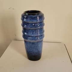 青色と黒のグラデーション花瓶 - メルカリ