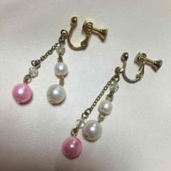 ゆらゆらパールイヤリングのサムネイル