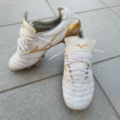 MIZUNO 축구 스파이크 모나르 시다네오 화이트 골드