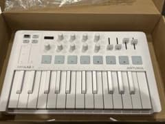 Arturia MiniLab 3 Alpine White 【限定カラー】のサムネイル