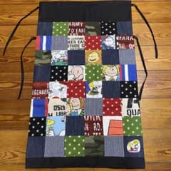 momo様専用☆パッチワーク 鏡カバー☆スヌーピーのサムネイル