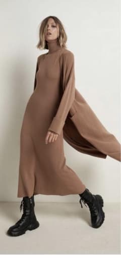 ZARA ニットワンピース　セットアップのサムネイル