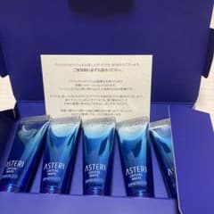 ASTERI クリスタルホワイトファンデーションのサムネイル
