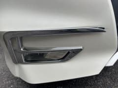 日産 セレナC27フロントフォグカバー シルバー 2個セットのサムネイル