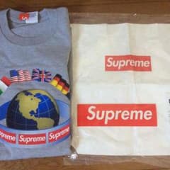 【値下げしました】SupremeロングTシャツ ノベルティ ステッカー付きのサムネイル