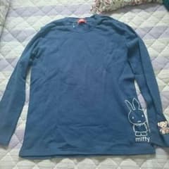 長袖Tシャツのサムネイル