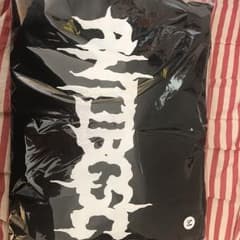 アンチビクスク パーカーのサムネイル
