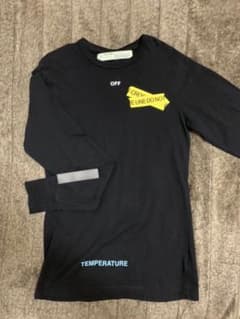 off white ロンTのサムネイル