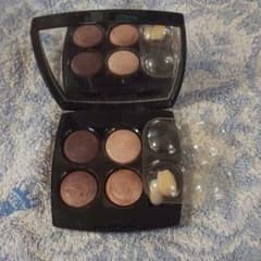 CHANEL アイシャドウ ブラウン系のサムネイル
