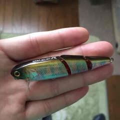 HAMA-KU-RU  Rのサムネイル