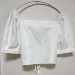 オフショルダー パフスリーブ ホワイトシャツINGNIのサムネイル