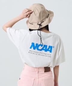 FREAK’S STORE エヌシーエーエー NCAA ロゴTシャツ