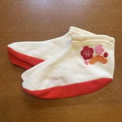 Thumbnail of 花刺繍入り白赤和小物　足袋