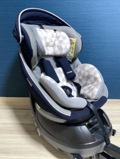 ★マックスベイ様専用★ Combi チャイルドシートのサムネイル