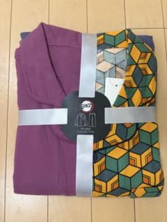 【新品未着用】鬼滅の刃 冨岡義勇 GU パジャマ セットのサムネイル