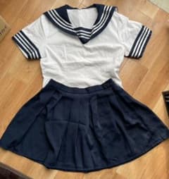 【ゆき様専用】セーラー服　上下セットのサムネイル