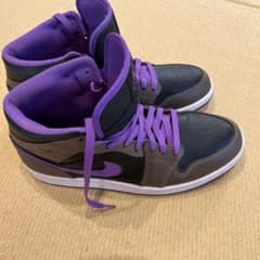 NIKE AIR JORDAN 1 MID パープル ブラックのサムネイル
