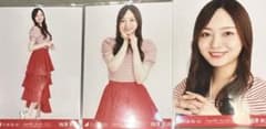 梅澤美波 赤白コーデ3種コンプのサムネイル