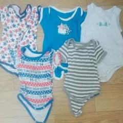 肌着　80と90　ロンパースのサムネイル