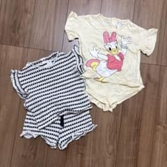 デイジーダックTシャツとドット柄トップスセットのサムネイル