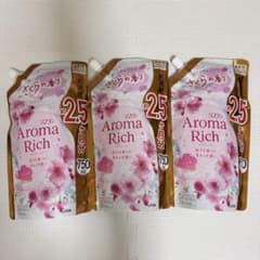 ソフラン アロマリッチ さくらの香り 750ml 3袋セットのサムネイル